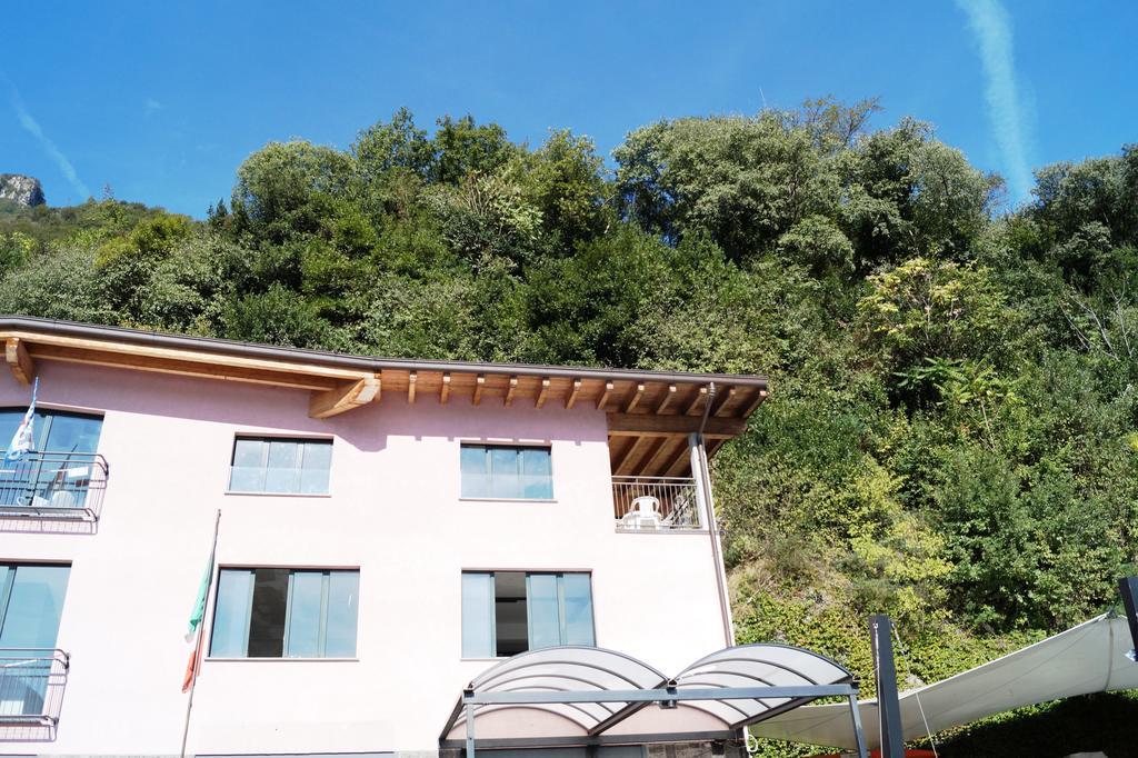 Residenza Andrea Olga Apartman Laglio Szoba fotó